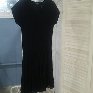 Black dress, Pleated